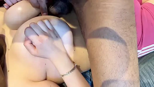 Lucky Hookup Fickt Meine Möpse Und Bedeckt Meine Titten in Seinem Sperma