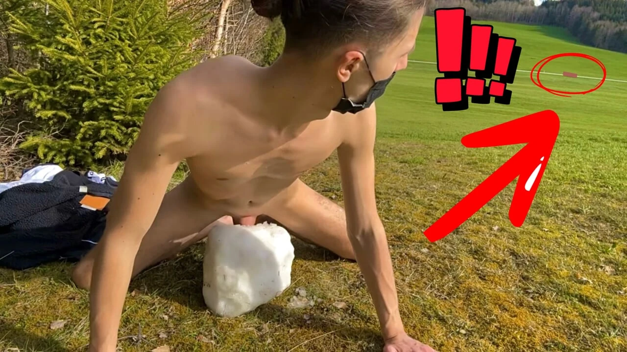 Outdoor Public Masturbation in the Snow – Almost Got Caught by Cars