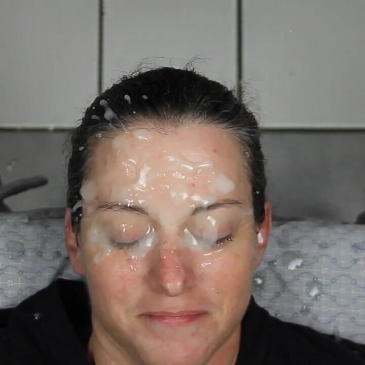 Dirty Dees Loves Facials