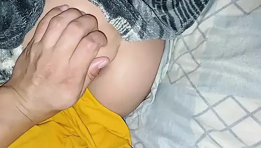 Öpücüklerinin tüm aşkında sonsuzluk gibi bir şey var