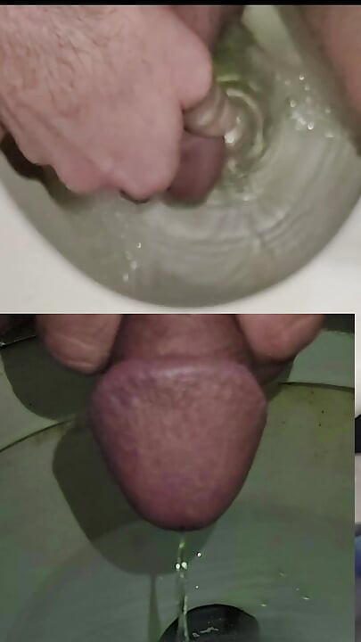 Shower and piss fetish video
