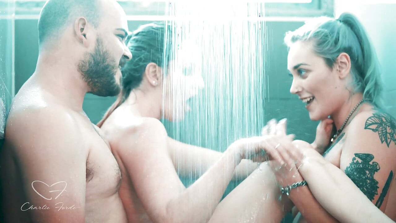 Közreműködik Charlie Forde, Woody Alyx, Violet Devine