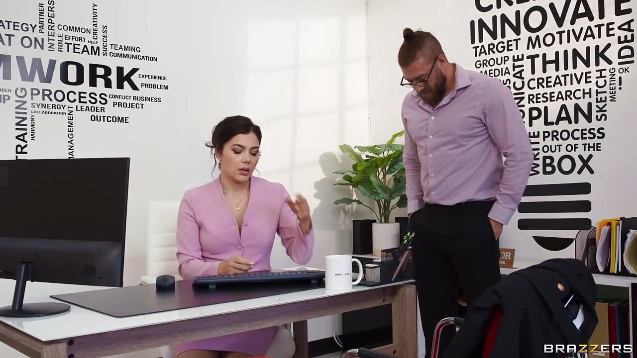 Employee Relations: Episode 4 Valentina Nappi Brazzers