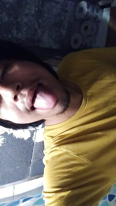 I Entertain You with My Cock