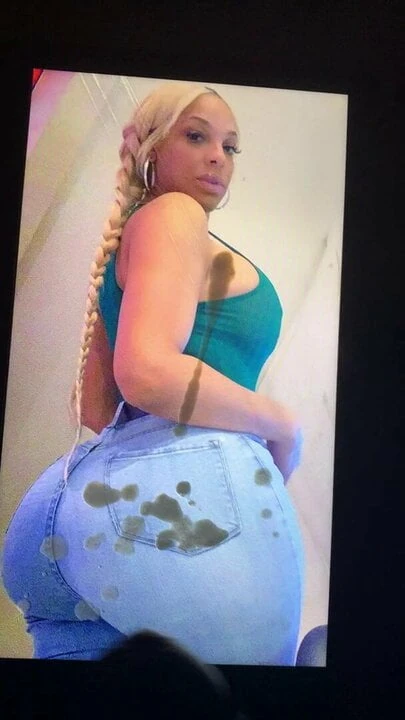 Big Booty in Jeans Cum Tribute