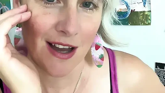 Your Ex-Girlfriend's Mom Gave You A Handjob At A Cafe (JOI)