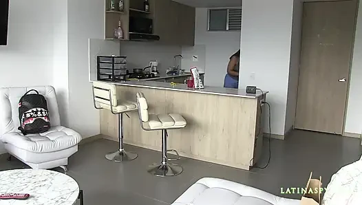 Hizmetçim en lezzetli vücuda sahip bölüm 1