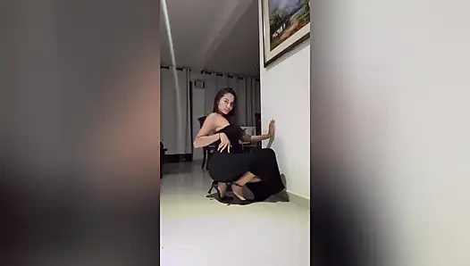 Der einmischende Stiefbruder entdeckt meine privaten Videos und veröffentlicht sie