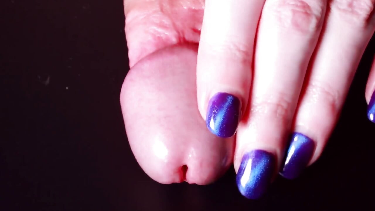 Extreme Closeup Cumming
