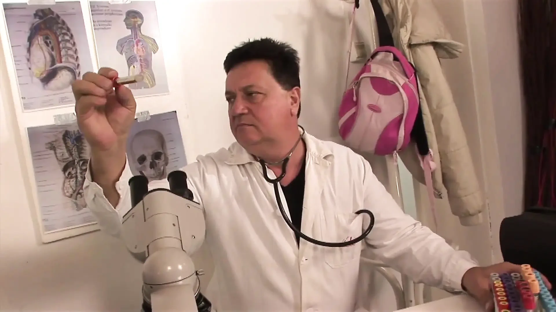 Degenerate redhead pregnant slut fuck in ambulatorium