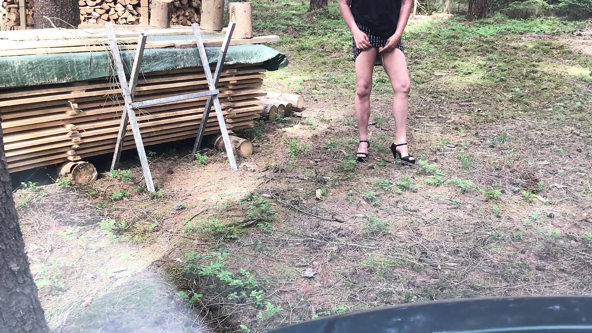 Heels outside