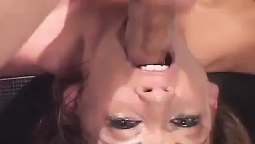 Wajah gadis remaja perancis 21 tahun yang imut dientot