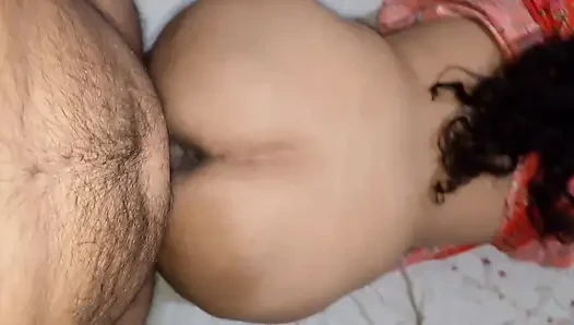 Desi bhabhi is ready every morning to service your cock