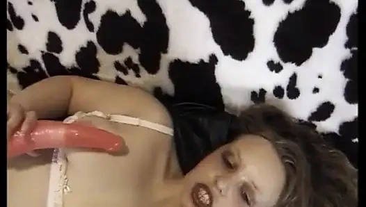 Tonton aksi hot lesbian cewek jerman di ruangan casting bokep pertamanya