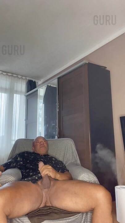 Tuan guru binaragawan daddy dientot.wank