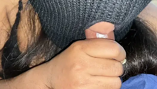 Meine stiefschwester lutscht aus versehen meinen großen schwanz am morgen volles hindi dirtytalk sex