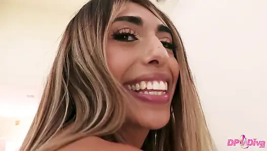 Busty Colombian Bombshell Luna Colombiana Explosive First DP