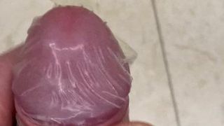 Cum in used condom