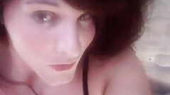 Ich ficke meinen süßen Transenarsch in sexy Video - sie will Sperma essen