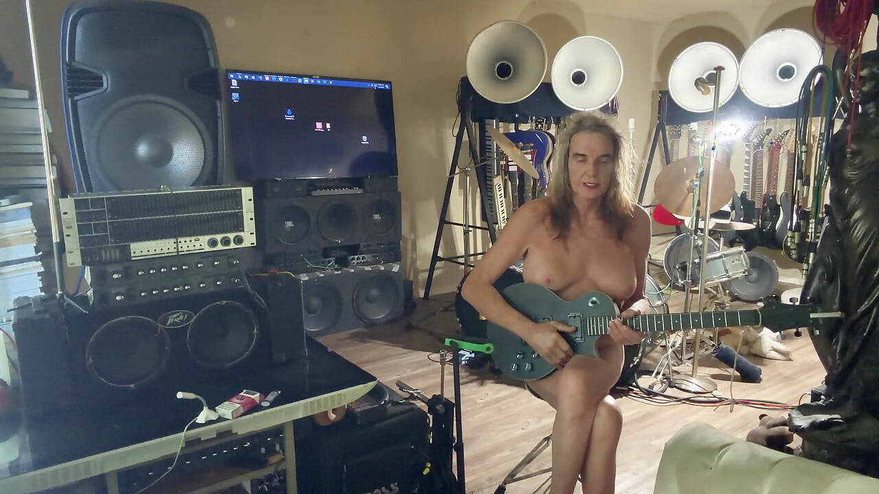 Lizzy Yum Vintage and Behind the Scenes Interviews Exclusive Interview #2