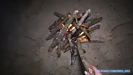 ЛУЧШИЙ МИНЕТ И ТРАХ РАКОМ НА ПЛЯЖЕ НОЧЬЮ У КОСТРА