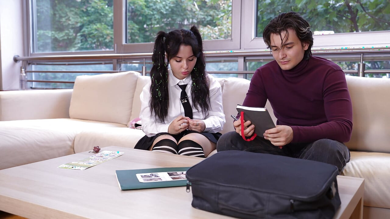 A Student Came to Her Tutor Without Any Money