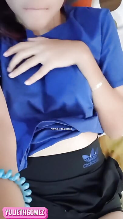 Yuliethgomez的大奶子和阴道合集