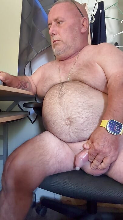 Mark Fletcher crot banyak banget di kondom..