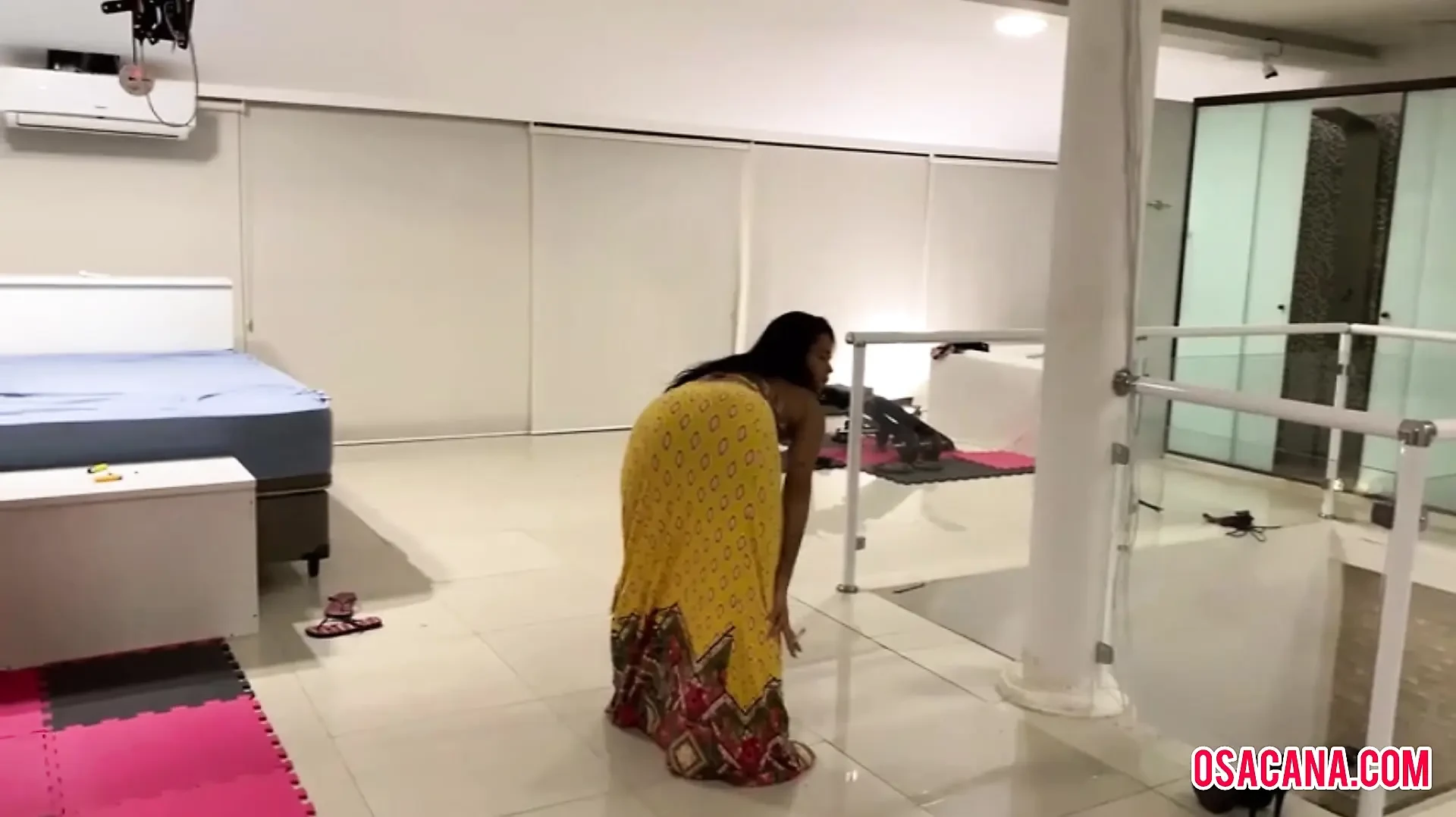 Hot girl rolls to the sound of funk before sitting on the cock