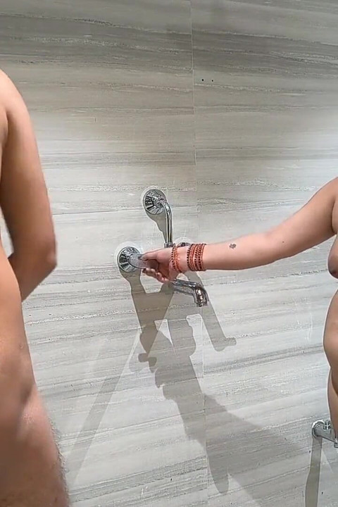 デシのミルフが継息子とセックス
