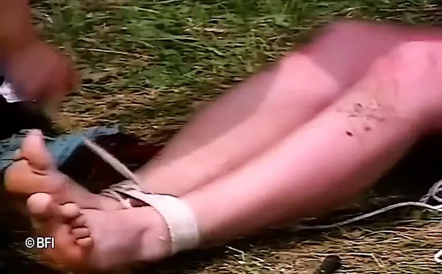 Outdoor shaving domination