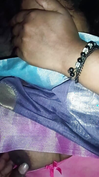 Seksi kadınla zamanında seks, kayınbiraderi en güzel bebek kraliçesi4desi rol yapma