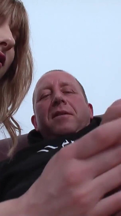 Iconic moment from "Papa fickt junges Teen beim Casting"