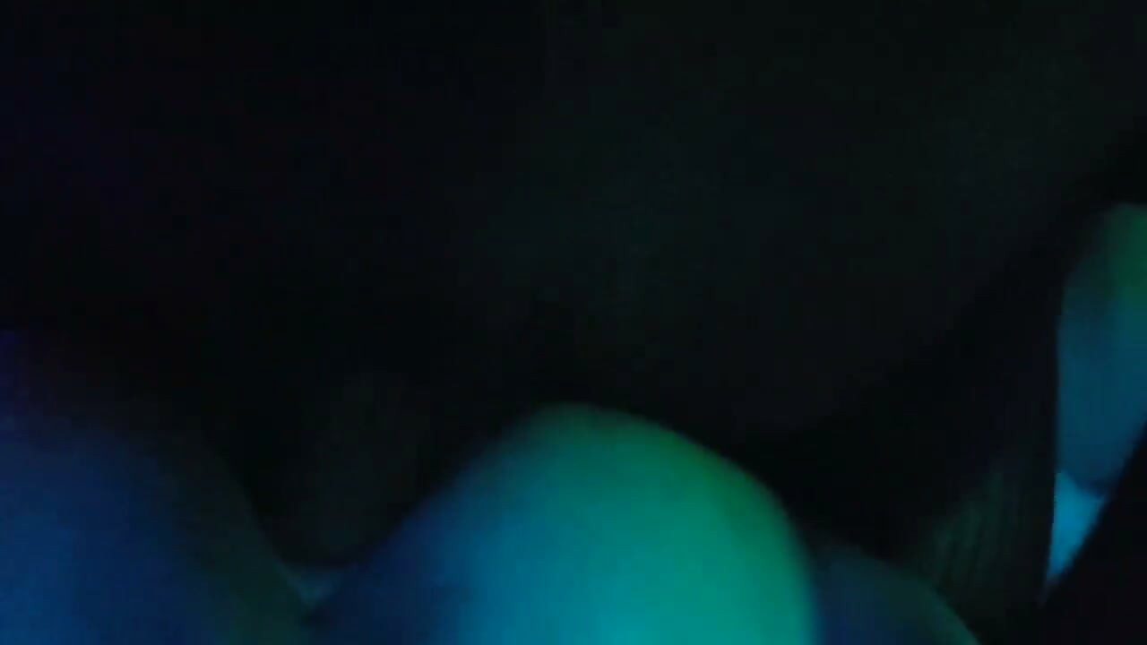 Trazos profundos corriéndose en el interior