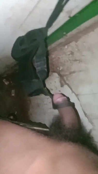 Black bra bua ki masterpition black bra bua ka bra chori karke Maine usmein bathroom ke andar hath mein sthul | Clip 1