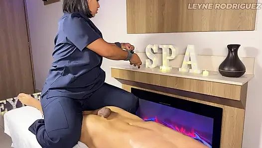 Hot Latina Gives an Intense Oiled Massage to a Colombian Guy