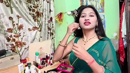 Hintli desi iki arkadaş bir erkekle sert sikişiyor