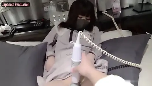 Si cantik dengan gaya bawah tanah lagi pamer tubuh aduhainya dan pesona alaminya di momen pribadi yang berani