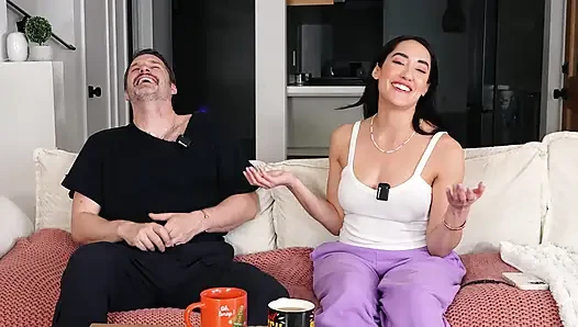 Güzel latin yıldızı Chloe Amour Tom Games podcast'inde twerk yapıyor