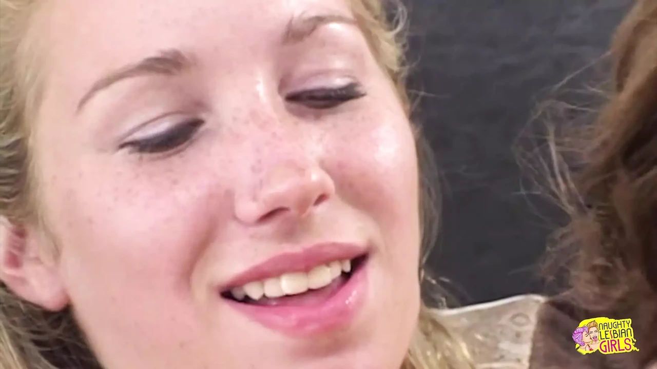 One Sexy Blonde Chick Shows How the Other Two Lesbian Babes Should Have Fun