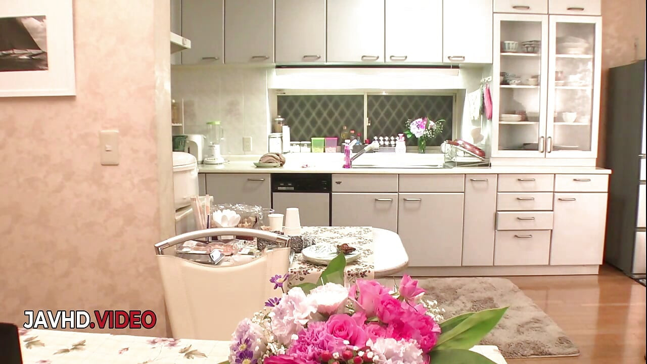 Airi Miyazaki's Steamy Kitchen Blowjob and Swallow