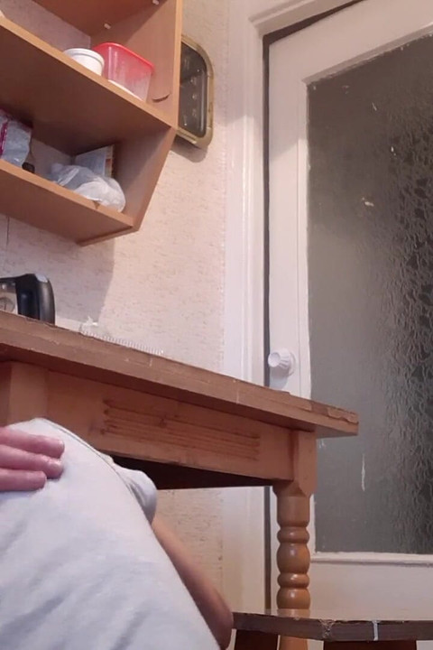 While Our Housekeeper Was Washing Dishes, My Girlfriend Was Riskily Licking Pussy Under the Table