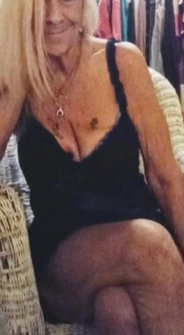 MILF too hot Exclusive