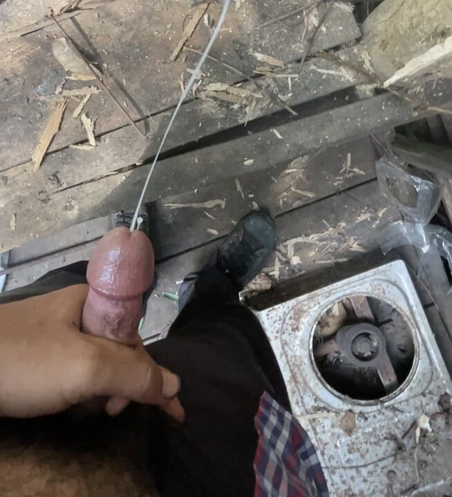 Masturbando na floresta (cidade de Marudu)