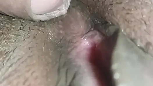 Echter amateur-ehemann: langsam wachsende erektion zu tiefem creampie mit ehefrau