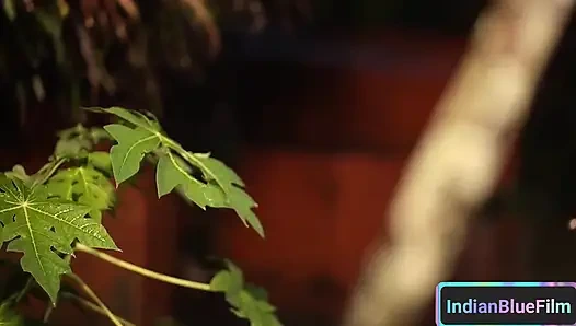 Hot Bengali bhabi ,,,