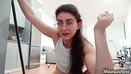 Писсинг в My Grain Sports в спандексовых шортах во время и подтирки