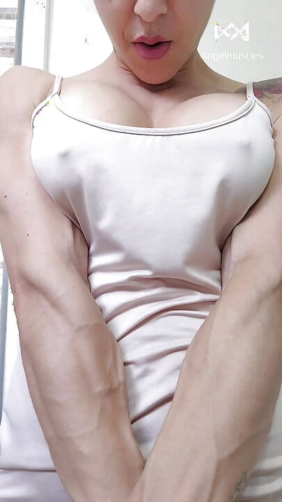 Morning Muscle Reveal