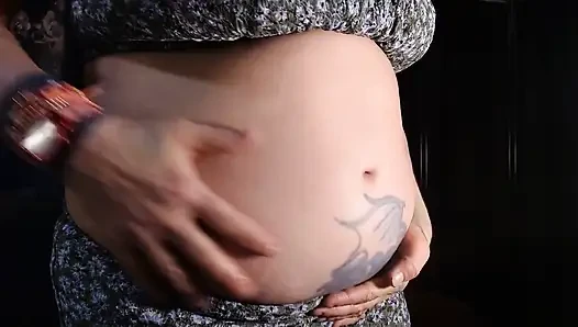 Сначала я проглотила ступни