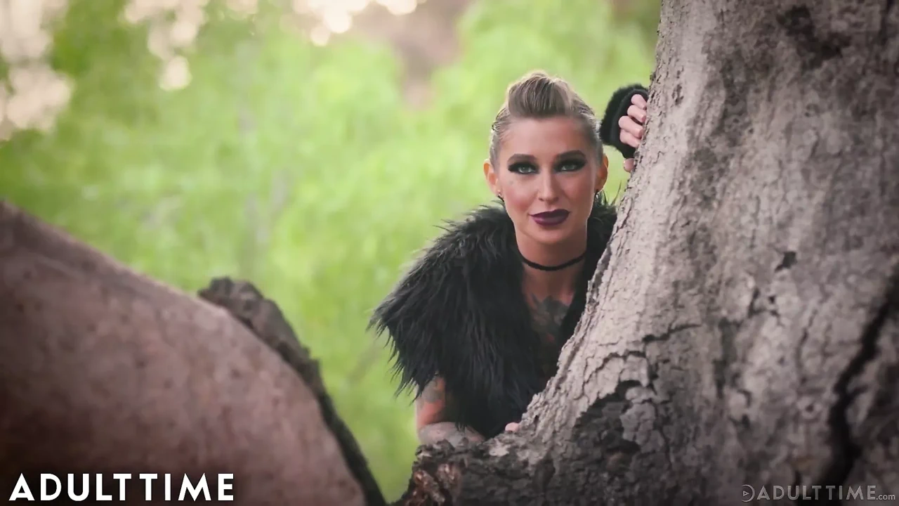 与Chanel Santini和Kleio Valentien一起度过的成人时光